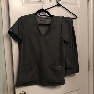 Graphite figs scrub set size XS